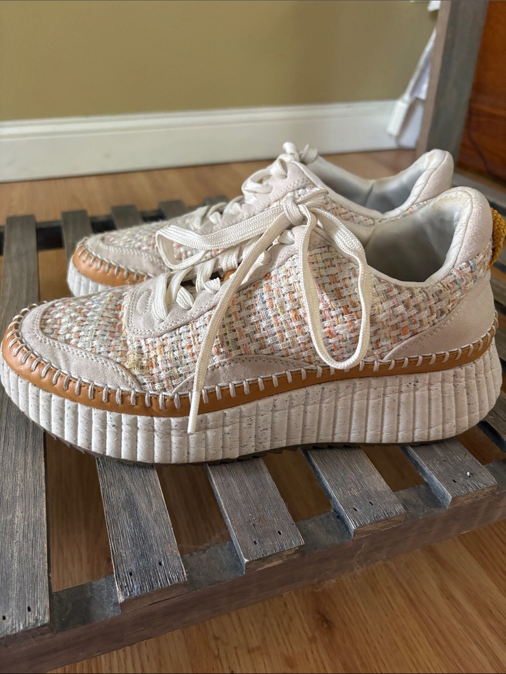 Universal Thread Cream Woven Platform Sneakers with Tan Trim